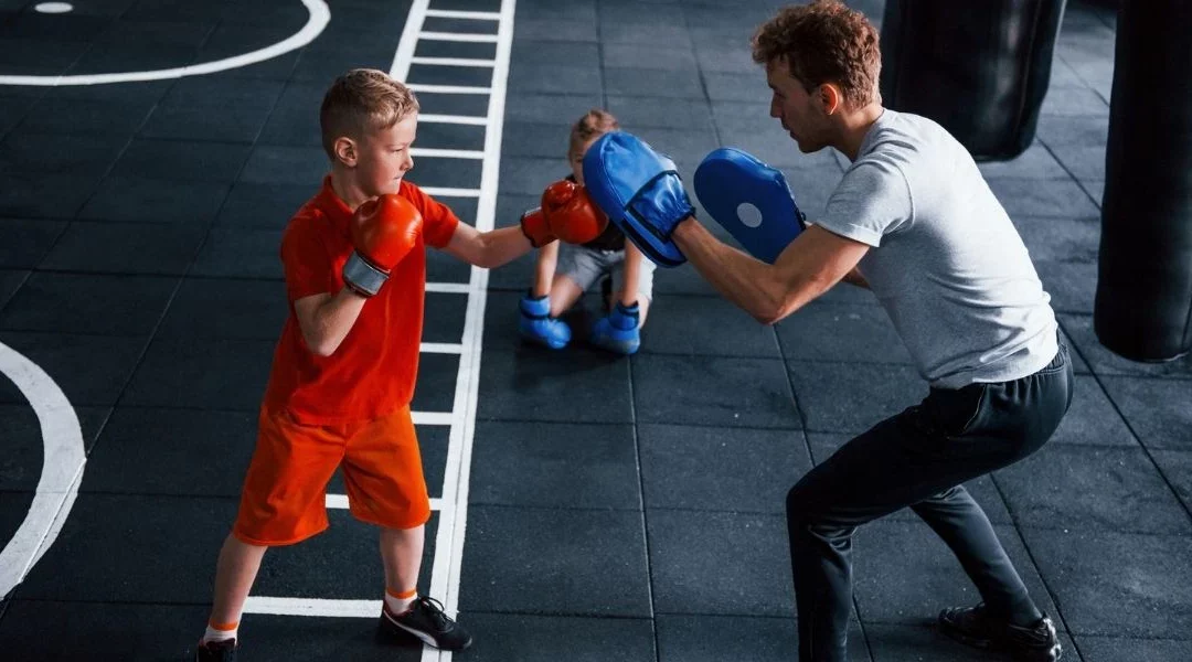 De la boxe au jeu de piste